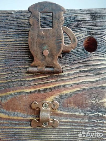 Петля - замок медная