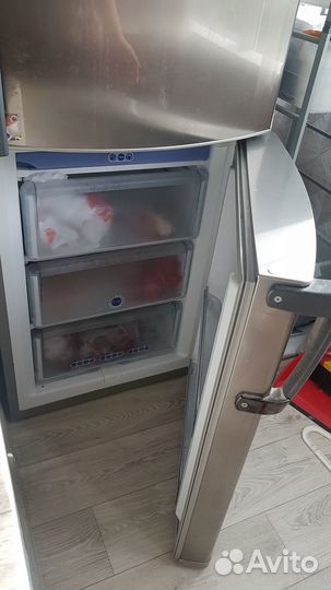 Холодильник whirlpool на запчасти