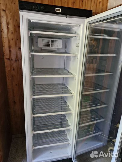 Морозильная камера Tefcold uffs370G-P