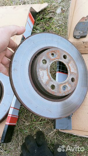 Тормозной диск передний Веста