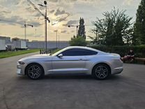 Ford Mustang 2.3 AT, 2019, 56 000 км, с пробегом, цена 2 580 000 руб.