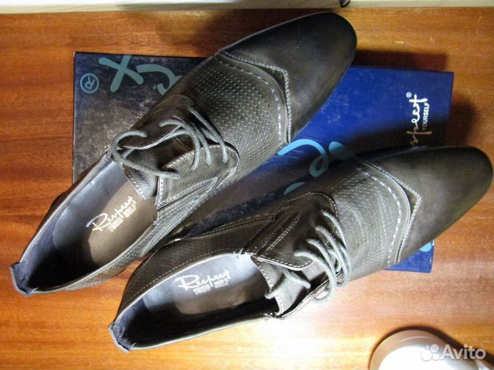 Новые нарядные ботинки