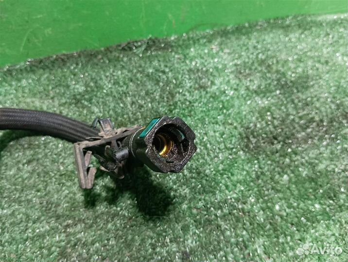 Трубка топливная Land Rover Discovery 4 2010