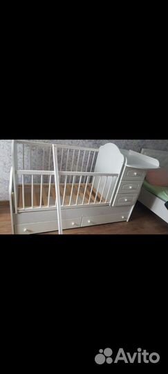 Детская кроватка трансформер с маятником