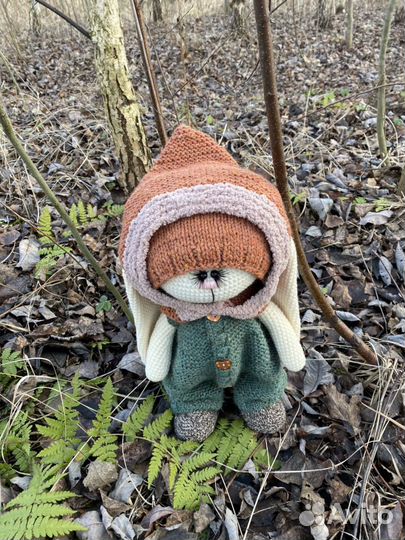 Интерьерная вязаная игрушка