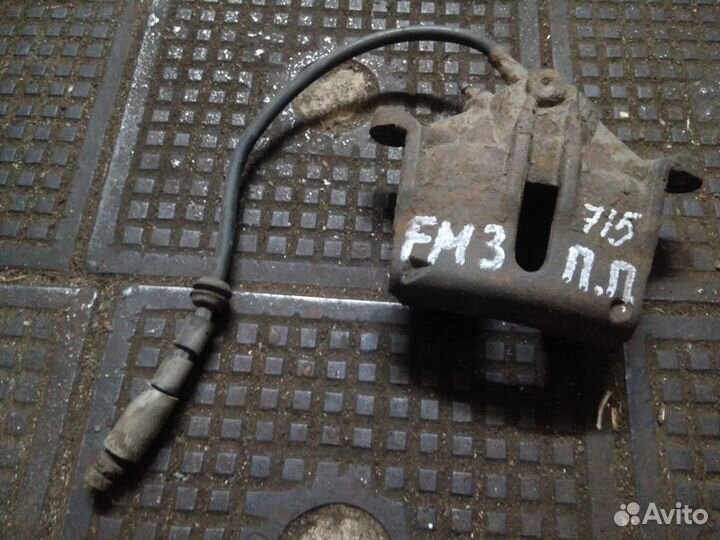 Суппорт передний правый Ford Mondeo 3