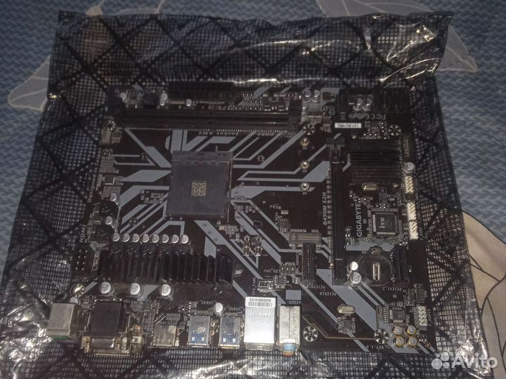 Материнская плата b450m подвостоновление
