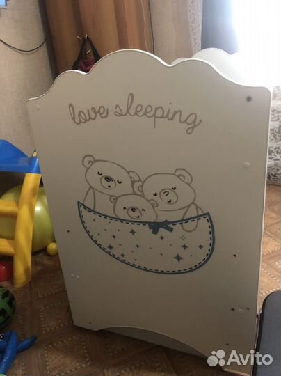 Детская кровать с маятником и ящиком