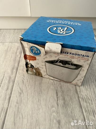 Поилка фонтан для кошек и собак