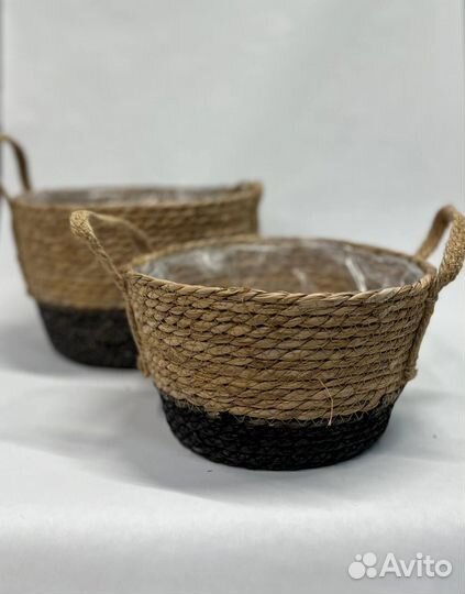 Корзина плетеная