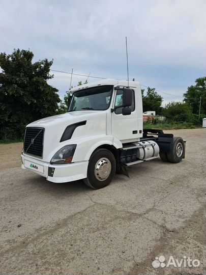 Volvo VNL 42T, 2003