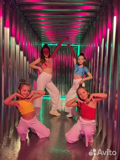 Групповые тренировки по танцам для девочек