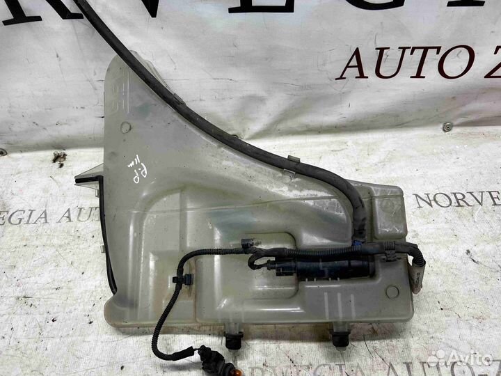 Бачок омывателя Porsche Panamera