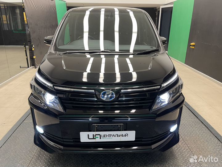 Toyota Voxy 1.8 CVT, 2014, 164 439 км