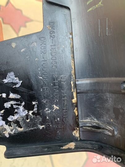 Накладка левого крыла Range Rover Sport 2