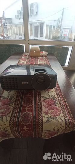 Проектор и экран