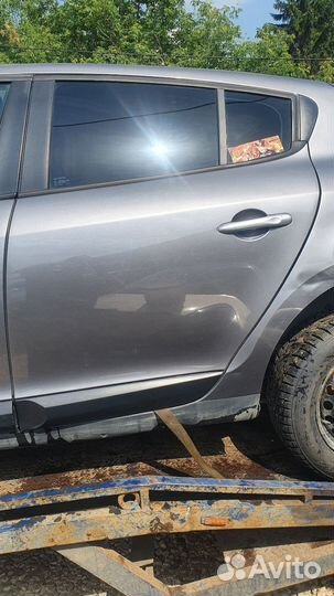 Задняя левая дверь renault megane 3 хэтчбек