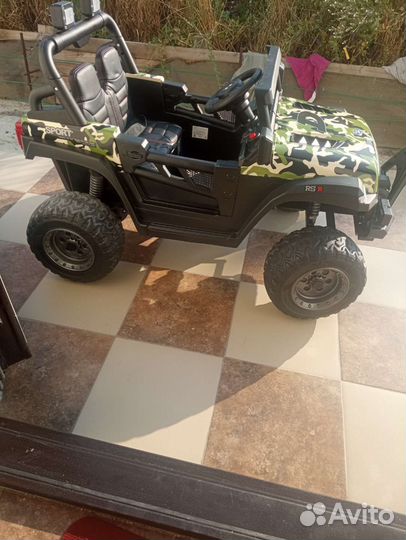 Детский электромобиль джип