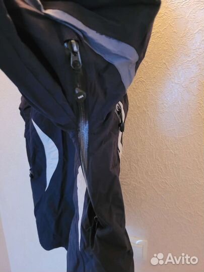 Горнолыжные куртка женская Helly hansen, 44-46 рр