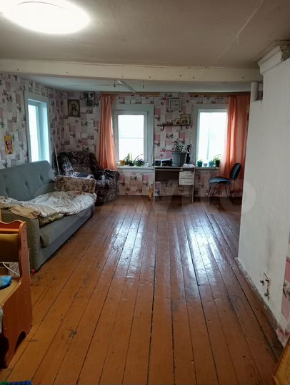 Дом 51,9 м² на участке 6,78 га