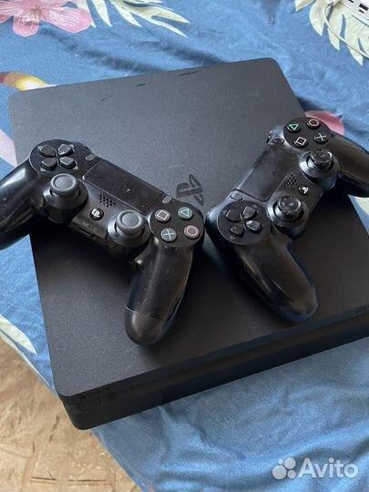 Sony playstation 4 slim