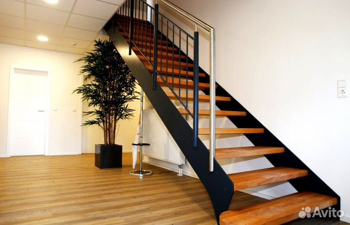 Обшивка ступеней Дубом