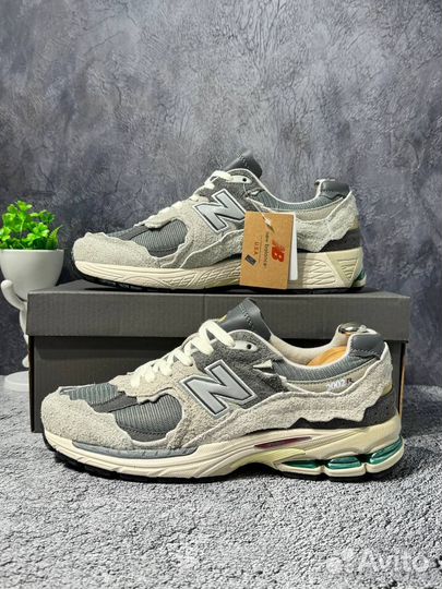 Кроссовки Мужские New Balance 2002