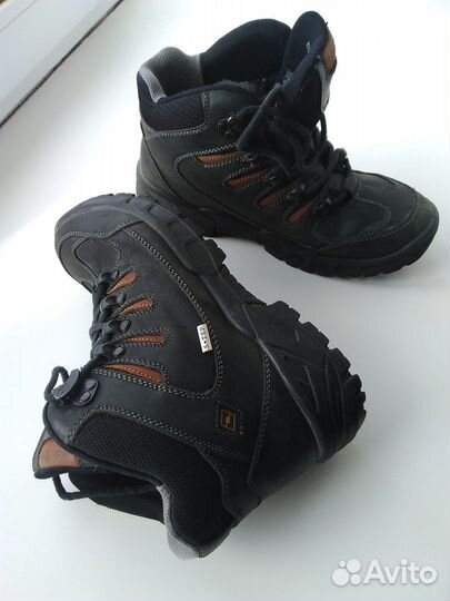 Зимние ботинки