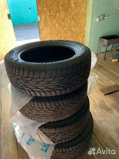 Kumho Winter PorTran CW51 255/55 R18