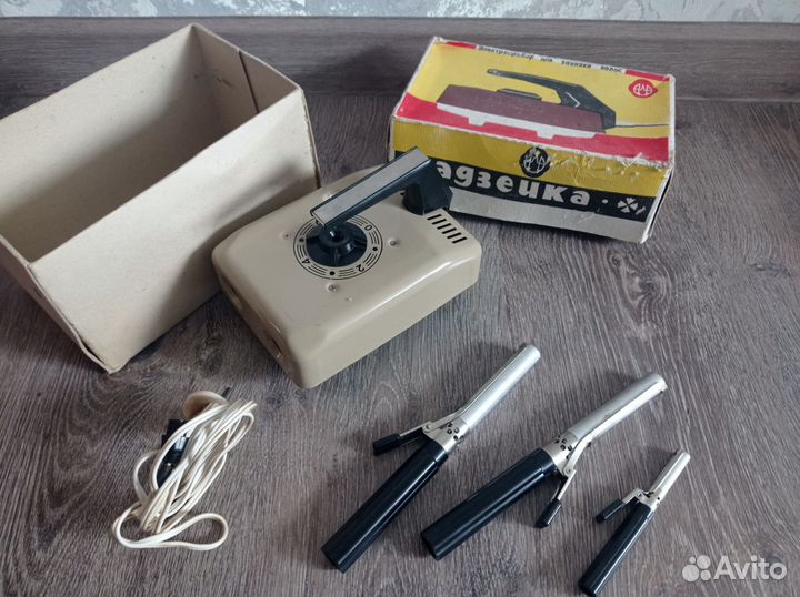 Прибор для завивки волос