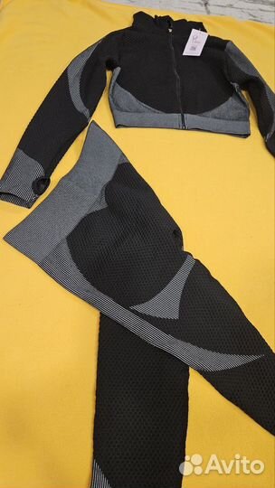 Спортивный костюм женский