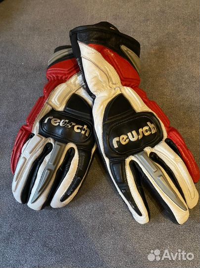 Горнолыжные перчатки reusch