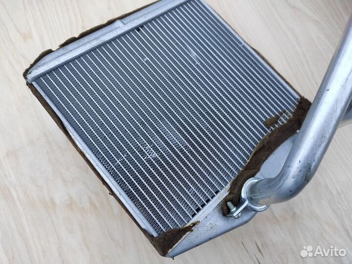 Радиатор отопителя салона на Opel Corsa D