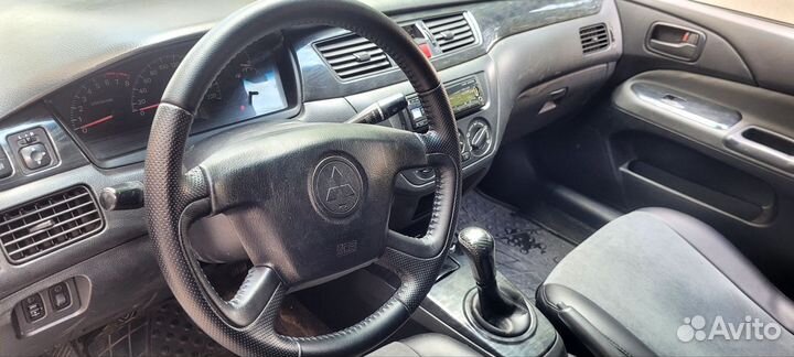 Mitsubishi Lancer 1.6 МТ, 2005, 200 000 км