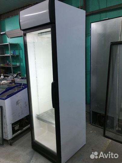 Холодильный шкаф