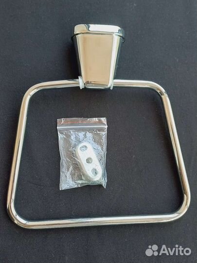 Полотенцедержатель новый