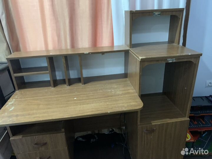 Компьютерный стол