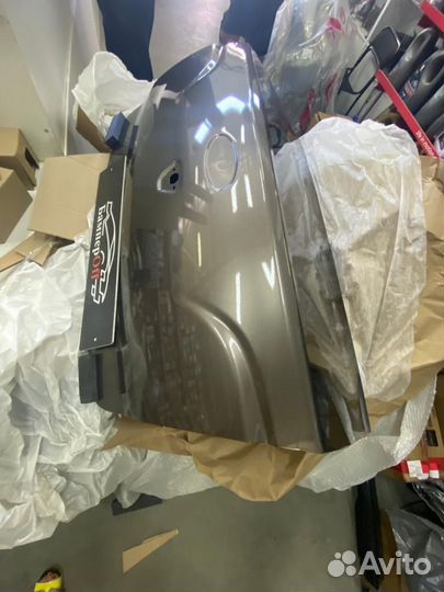 Крышка багажника Лада Гранта цвет 