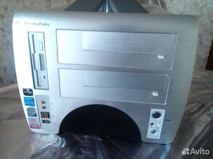 Корпус thermaltake tt lanbox с блоком питания