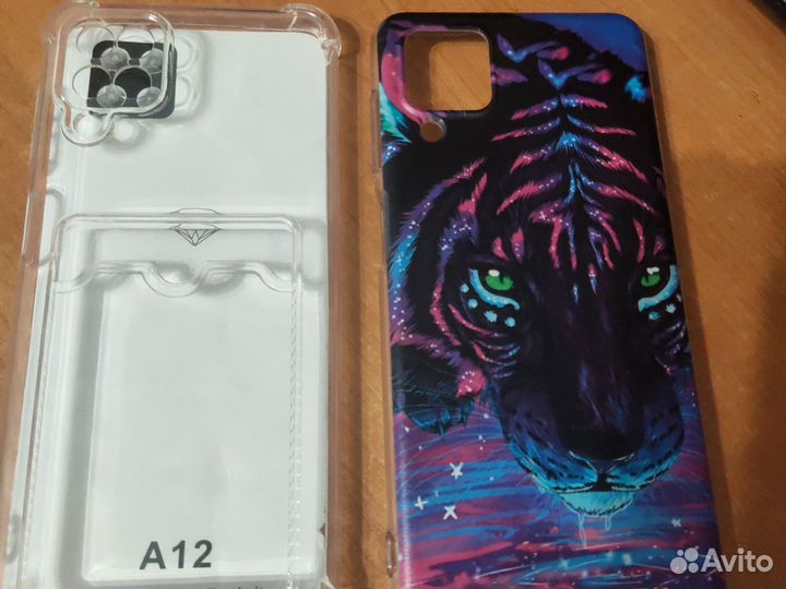 Продаю три чехла к телефону самсунг а12