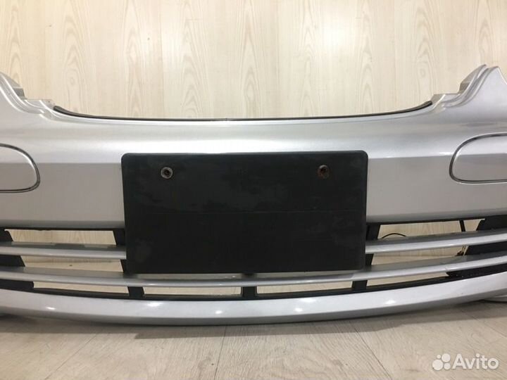 Бампер передний Mercedes Benz C180 W203 M271.946