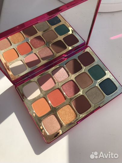 Палетка теней профессиональных Tarte