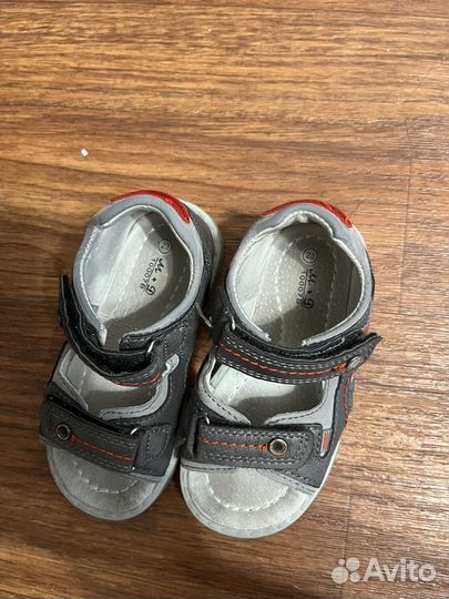 Сандалии для мальчика 23 размер
