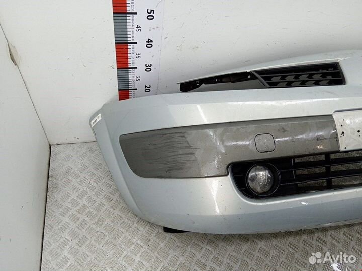 Бампер передний для Renault Megane 2 7701474484