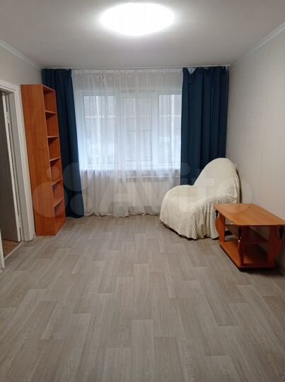 2-к. квартира, 43 м², 1/5 эт.