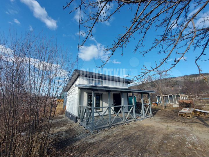 Дом 38 м² на участке 3,2 сот.