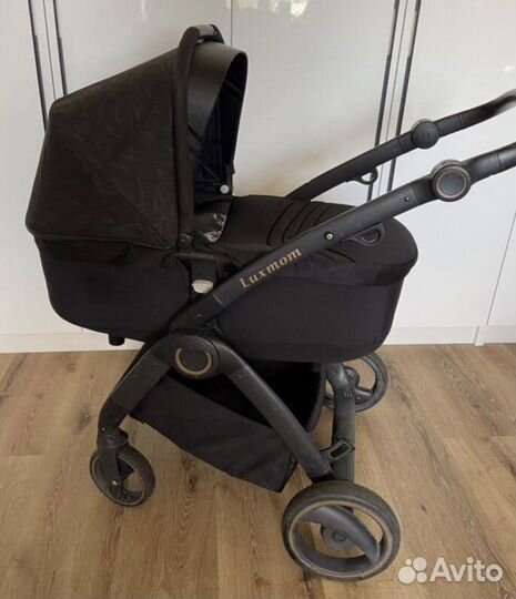 Коляска 2 в 1 luxmom