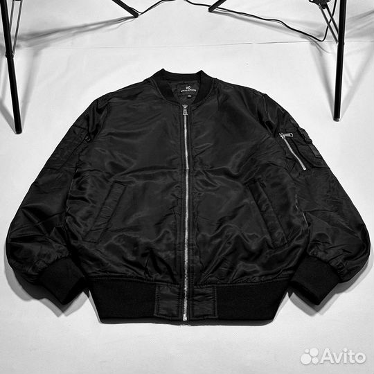 Grailz Type Бомбер На Руках