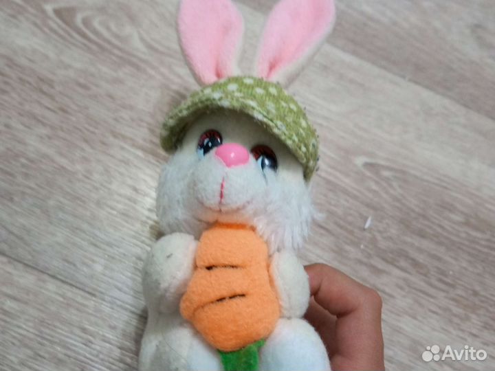 Мягкая игрушка заяц