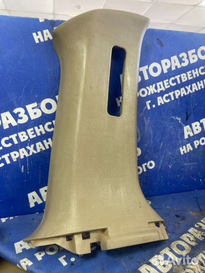 Накладка стойки. Mazda Mpv минивен GY-DE 2001